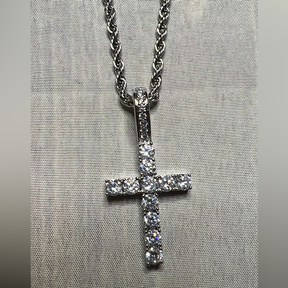 Iced Out Cross Pendant With twisted Silver Chain Necklace